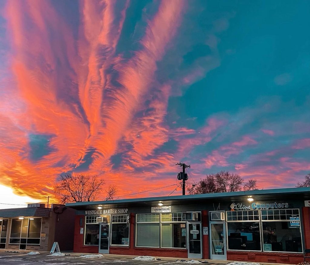 Cline Computers storefront at sunset, Richland WA